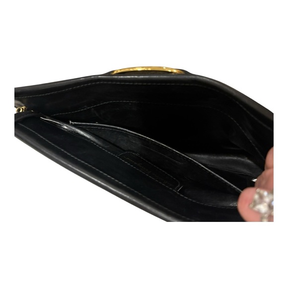 Salvatore Ferragamo Black Leather Shoulder Bag - Picture 9 of 11